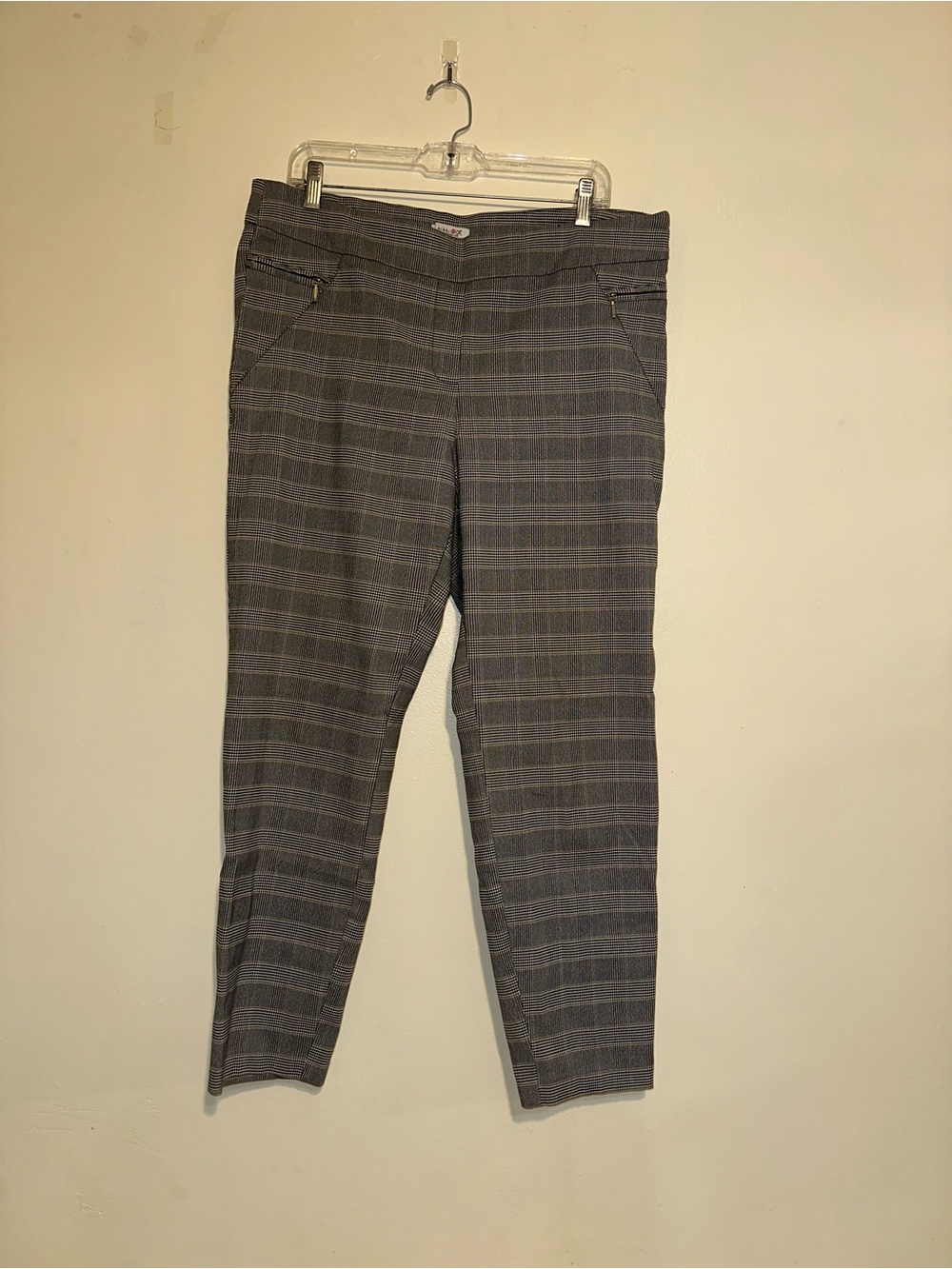 Cropped Plaid Dress Pants